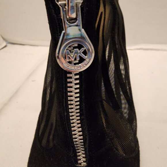 Size 10 M Michal by Miachael Kors Suede and Mesh Zebra Stripes Heel Booties - Picture 6 of 10